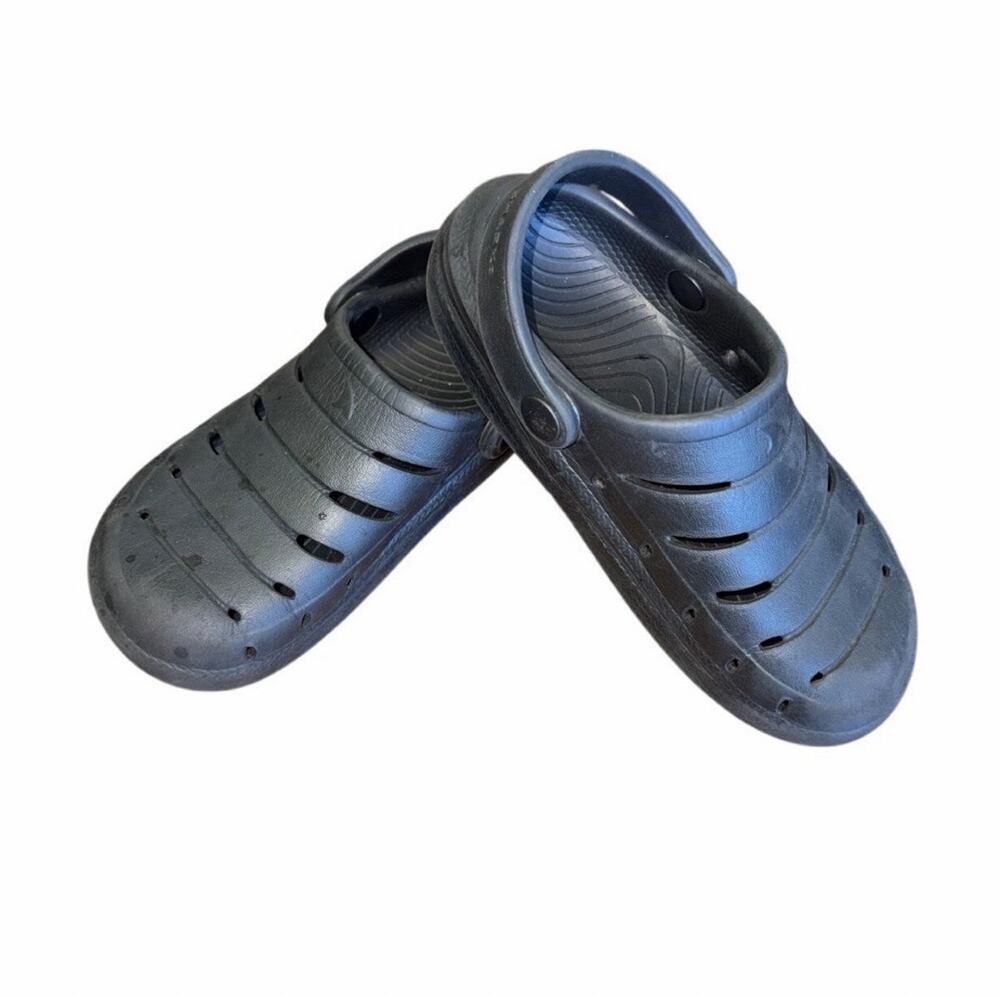 Rugged Shark Black Clogs Slip On Water Shoes Adjustable Strap